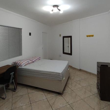 Отель Casa Privativa Metro Penha Сан-Пауло Экстерьер фото
